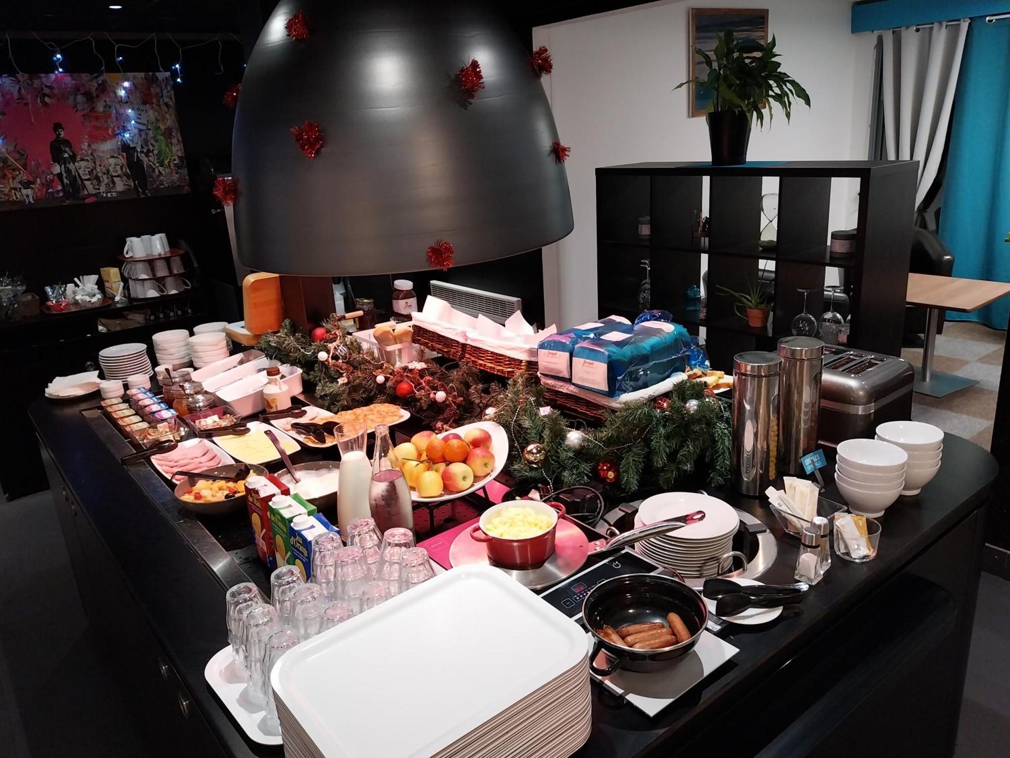 Kyriad Direct Marseille Est La Valentine 라펜느쉬르후보네 외부 사진