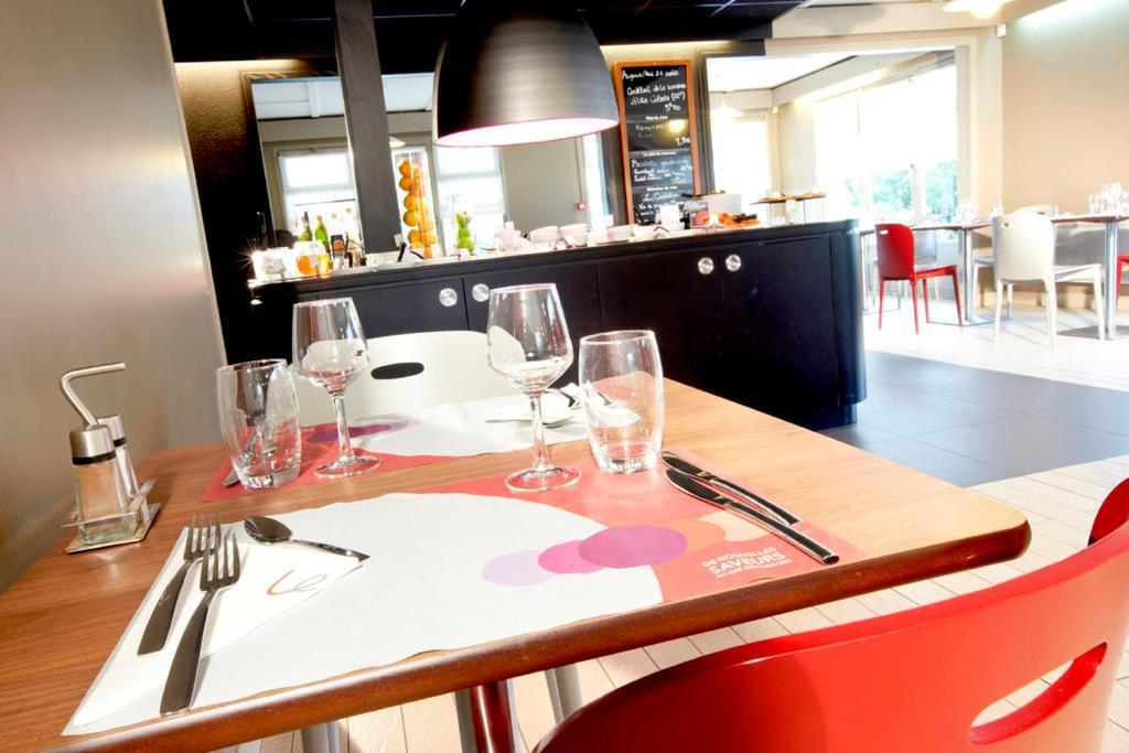 Kyriad Direct Marseille Est La Valentine 라펜느쉬르후보네 외부 사진